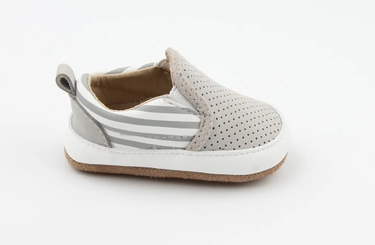 Crue Slides // Grey
