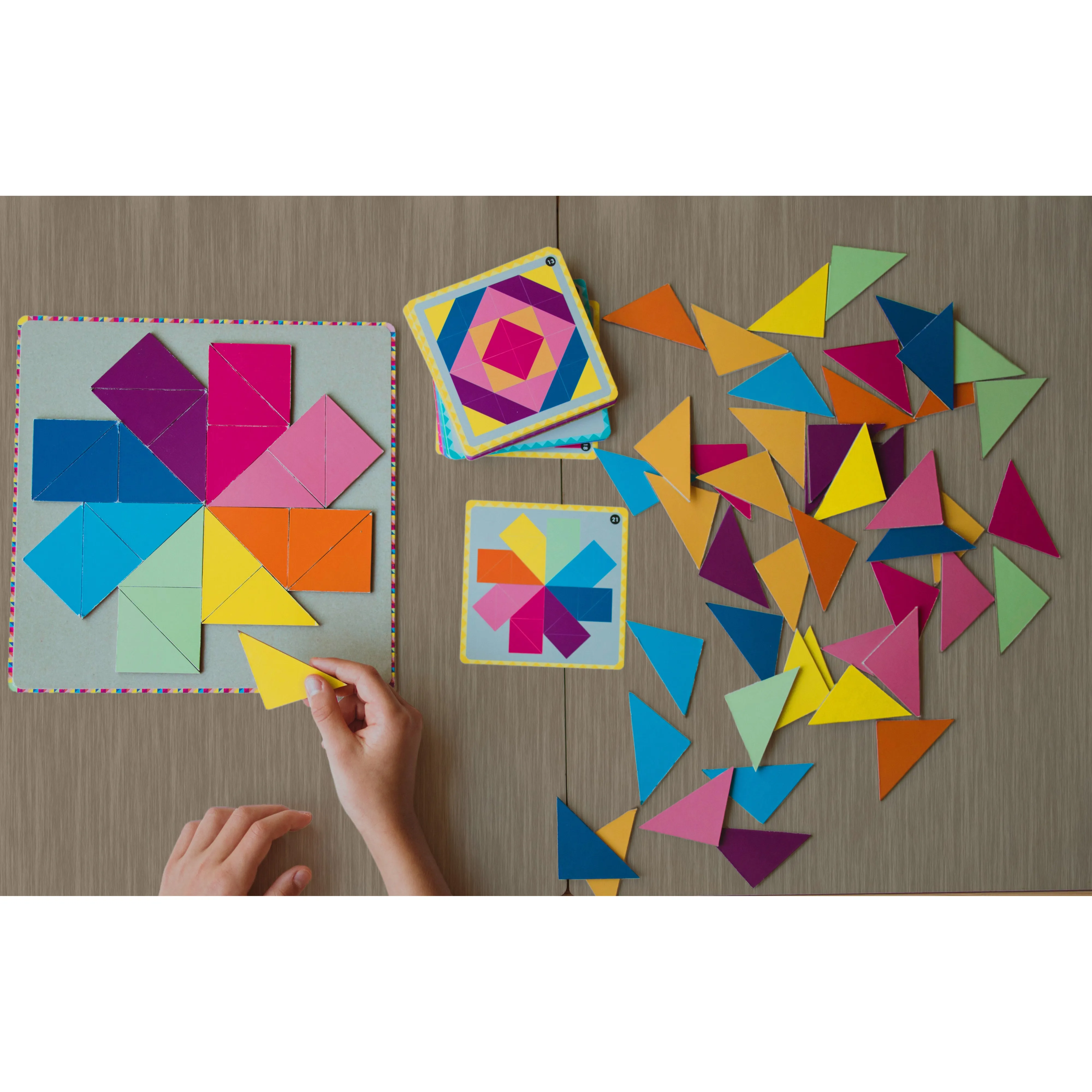 eeBoo Challenges with Form & Color