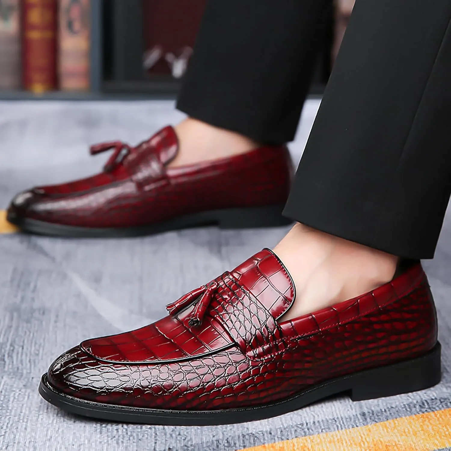 Men's Leather Tassel Business Casual Penny Loafers Slip-On Fashion Luxury Round Toe Dress Shoes for Party Dating Prom Wedding Work