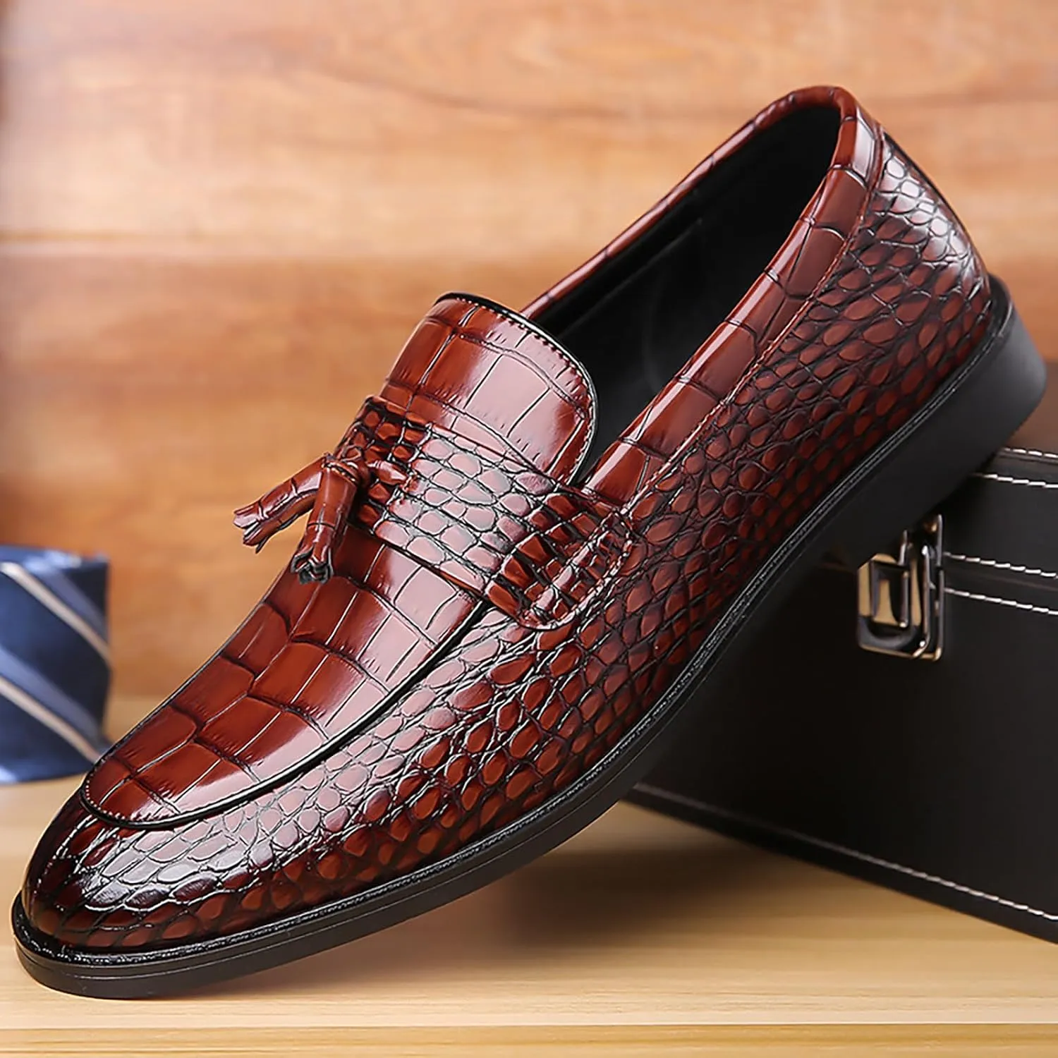 Men's Leather Tassel Business Casual Penny Loafers Slip-On Fashion Luxury Round Toe Dress Shoes for Party Dating Prom Wedding Work