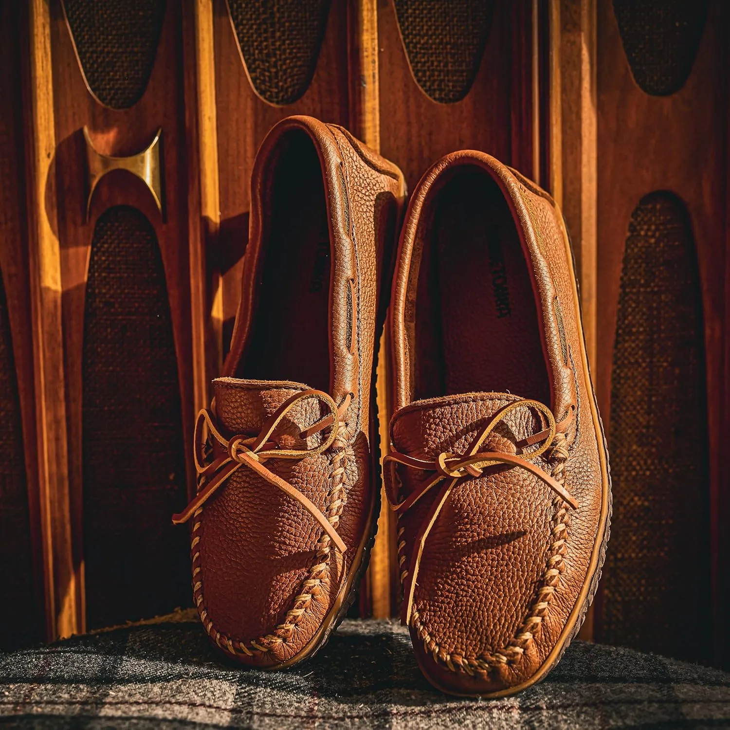 Minnetonka Mens Moosehide Tread Moccasins