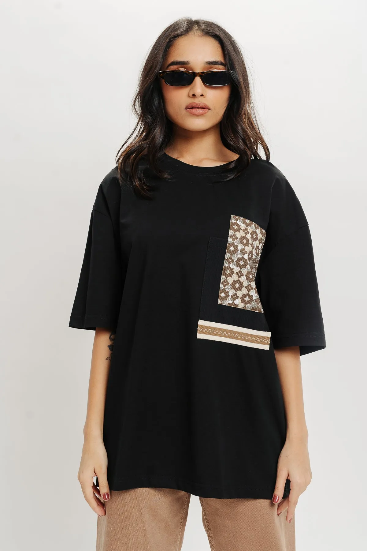 Motif Pocket Print T-Shirt