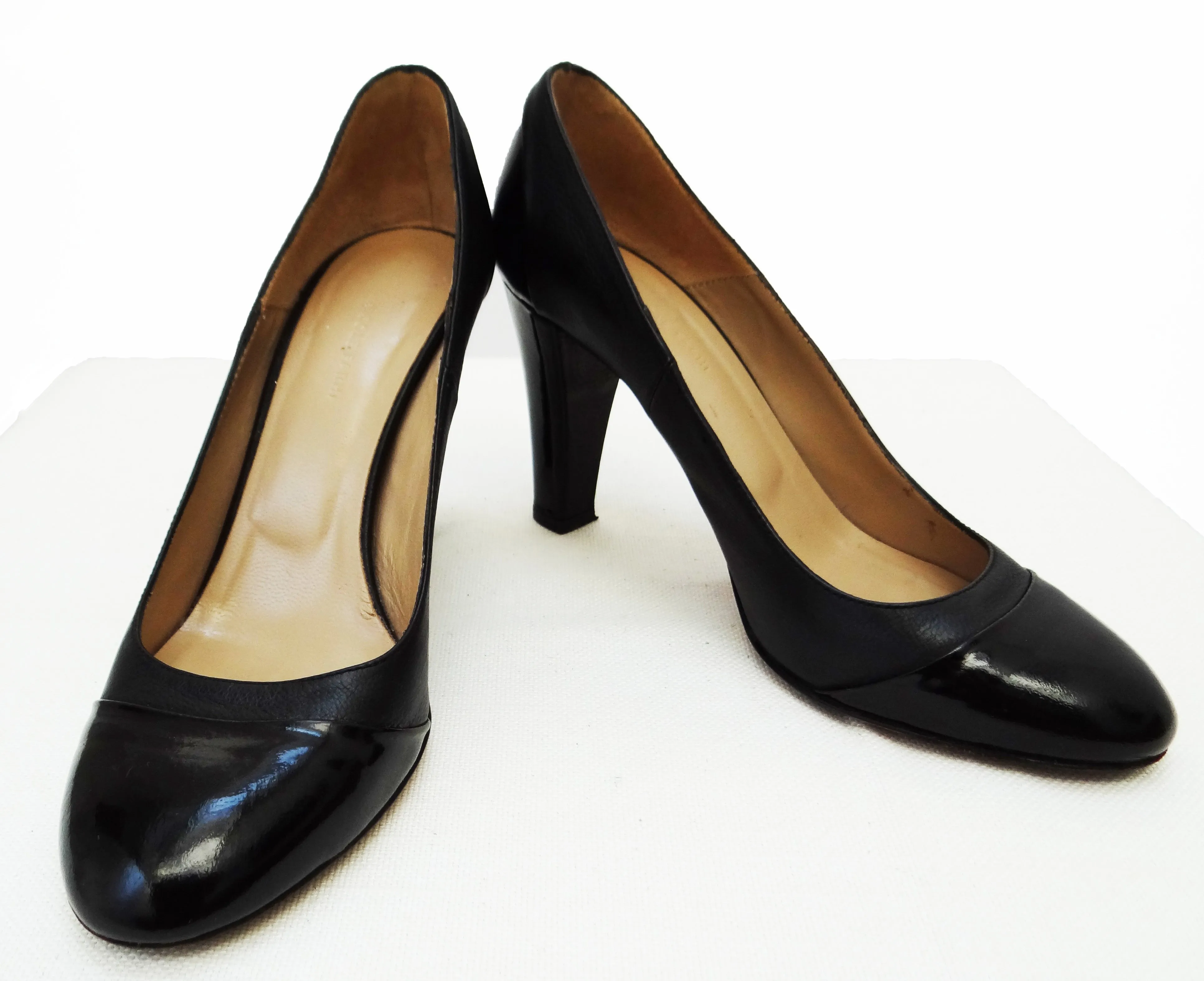 Nicole Farhi Black Leather and Patent Court Shoes, EU38