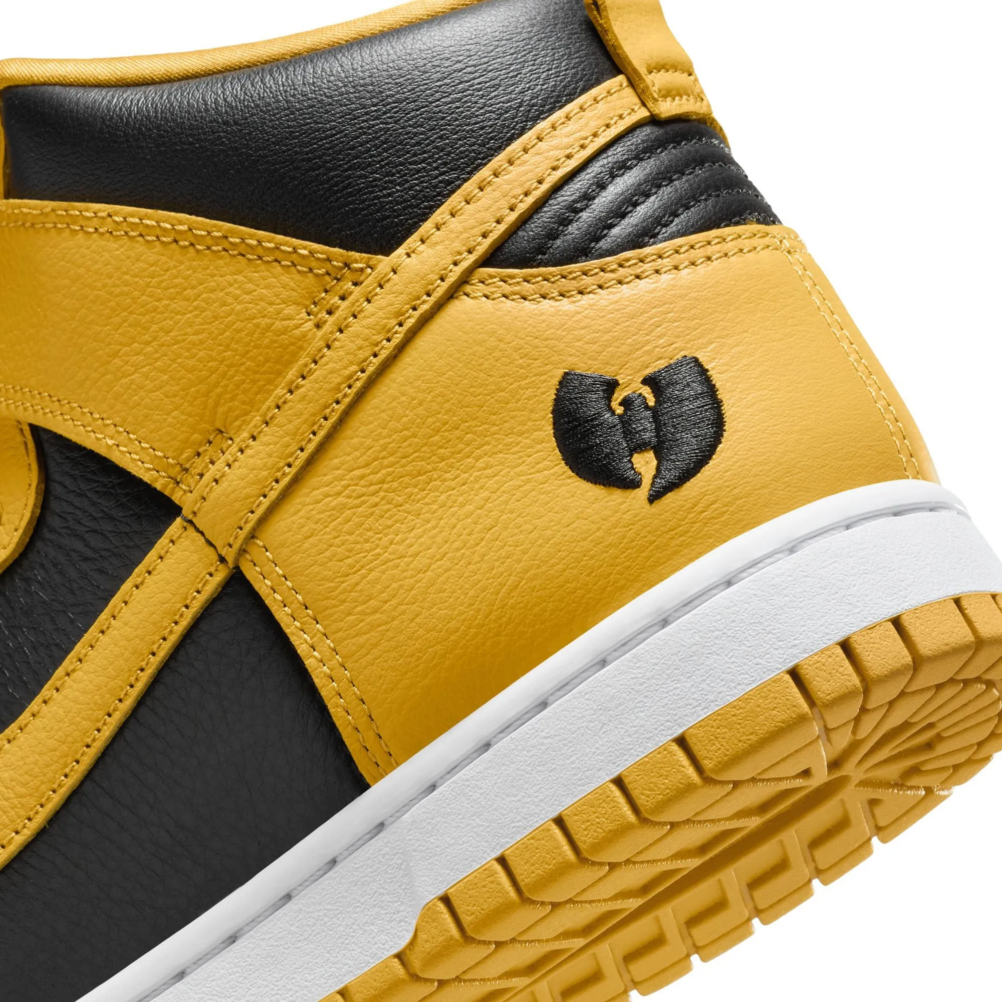 Nike Mens Dunk High Retro Premium "Wu-Tang" Shoes