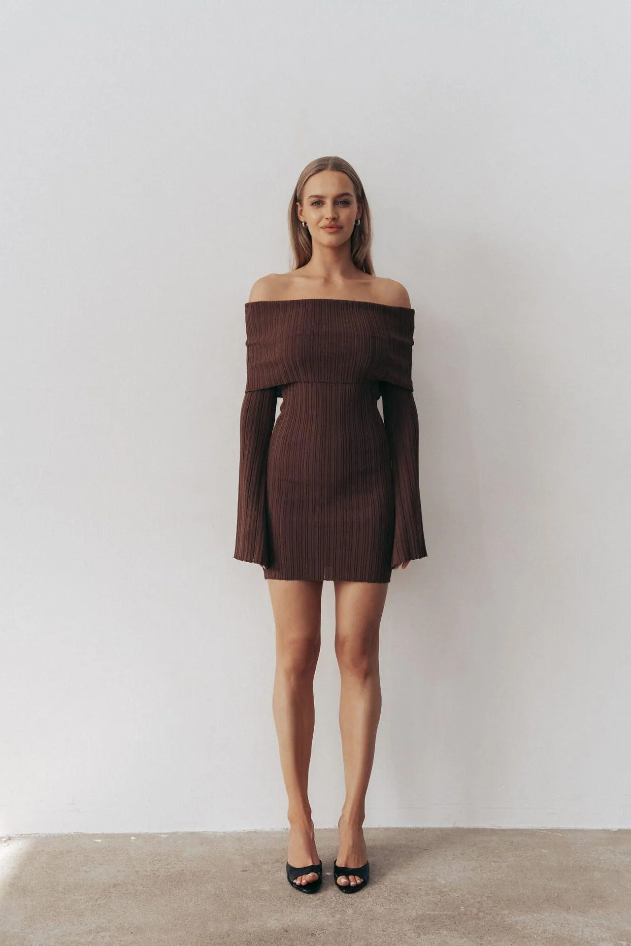 Off-Shoulder Ribbed Knit Long Sleeve Mini Dress - Elegant Slim Fit
