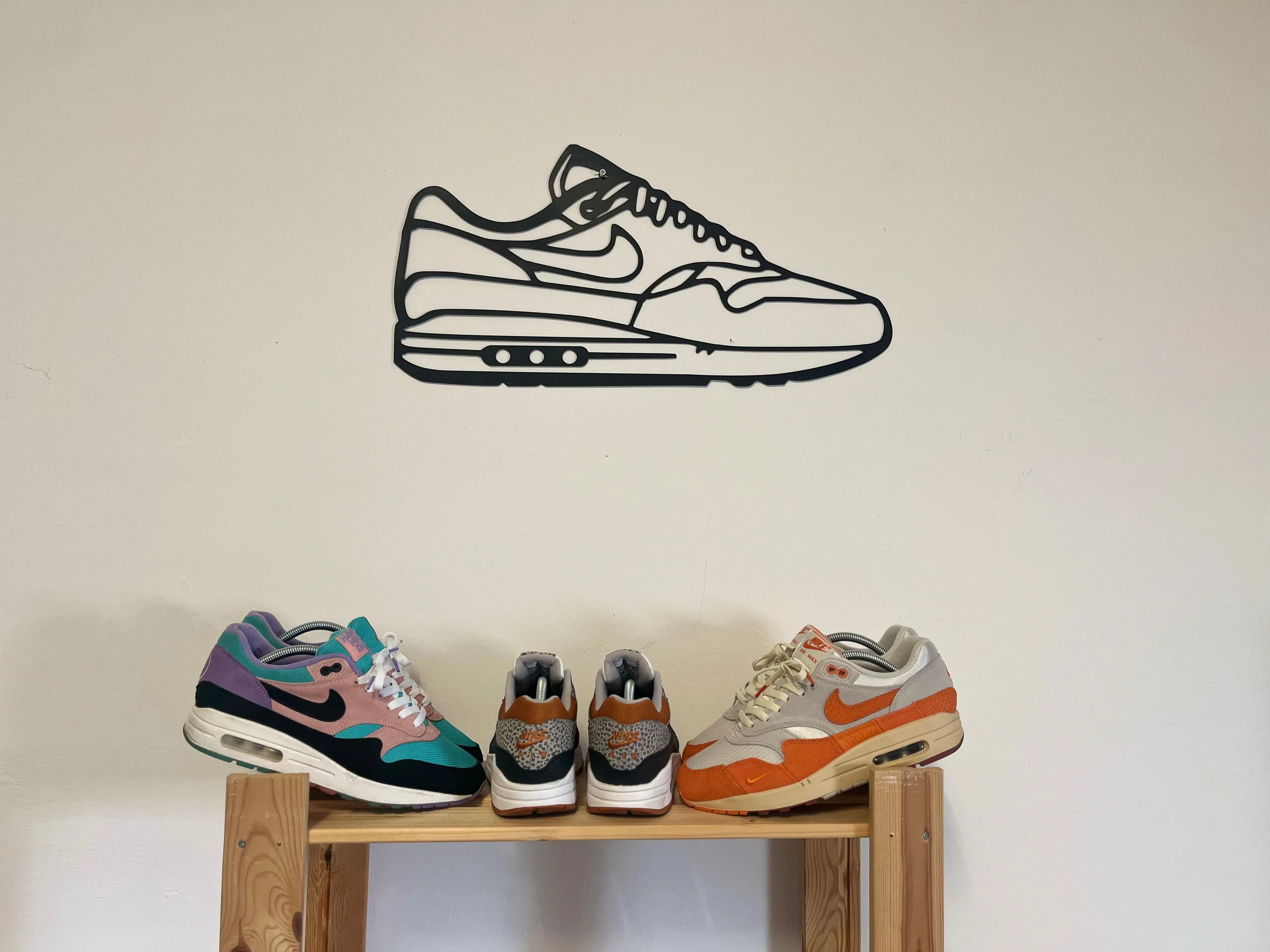 Sneaker Wall Art - Nike Air Max 1 Silouhette