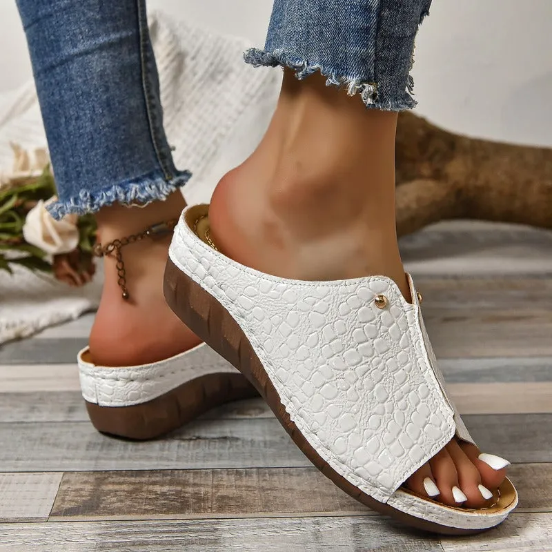 Valeria Embossed Metallic Sandals